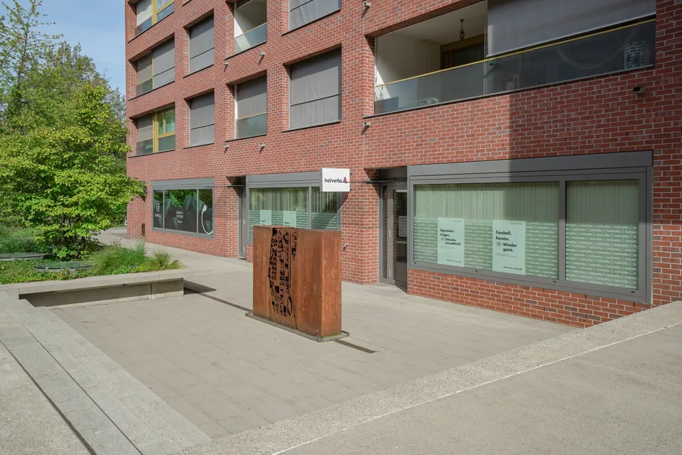 Moderne, lichtdurchflutete Bürofläche an zentraler Lage in Kloten, bezugsbereit und flexibel – Foto 6 von 11