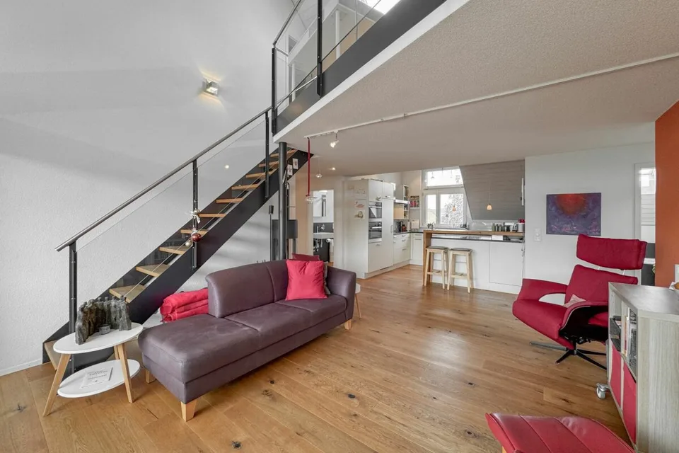 Architettura incontra luce e vista sulla montagna: Maisonette con alta privacy – foto 4 di 13