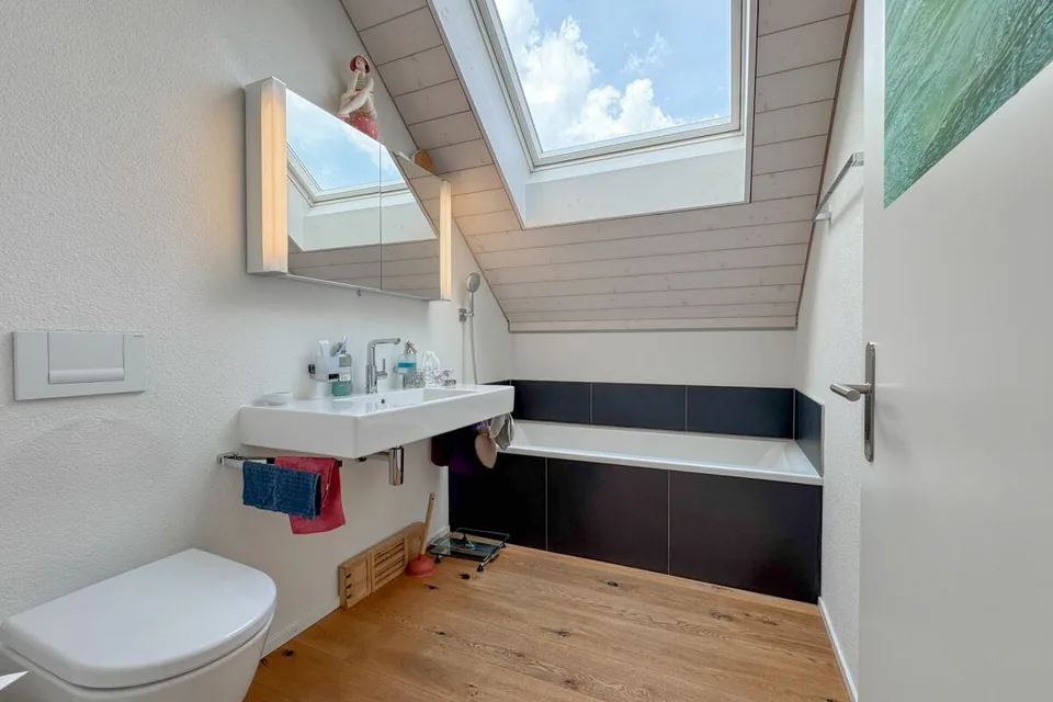 Architettura incontra luce e vista sulla montagna: Maisonette con alta privacy – foto 8 di 13