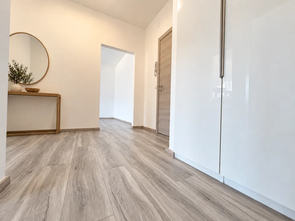 Bis zu 2 Monate kostenlos - Modernes 2.5-Zimmer-Apartment mit Blick in Chiasso – Foto 7 von 9