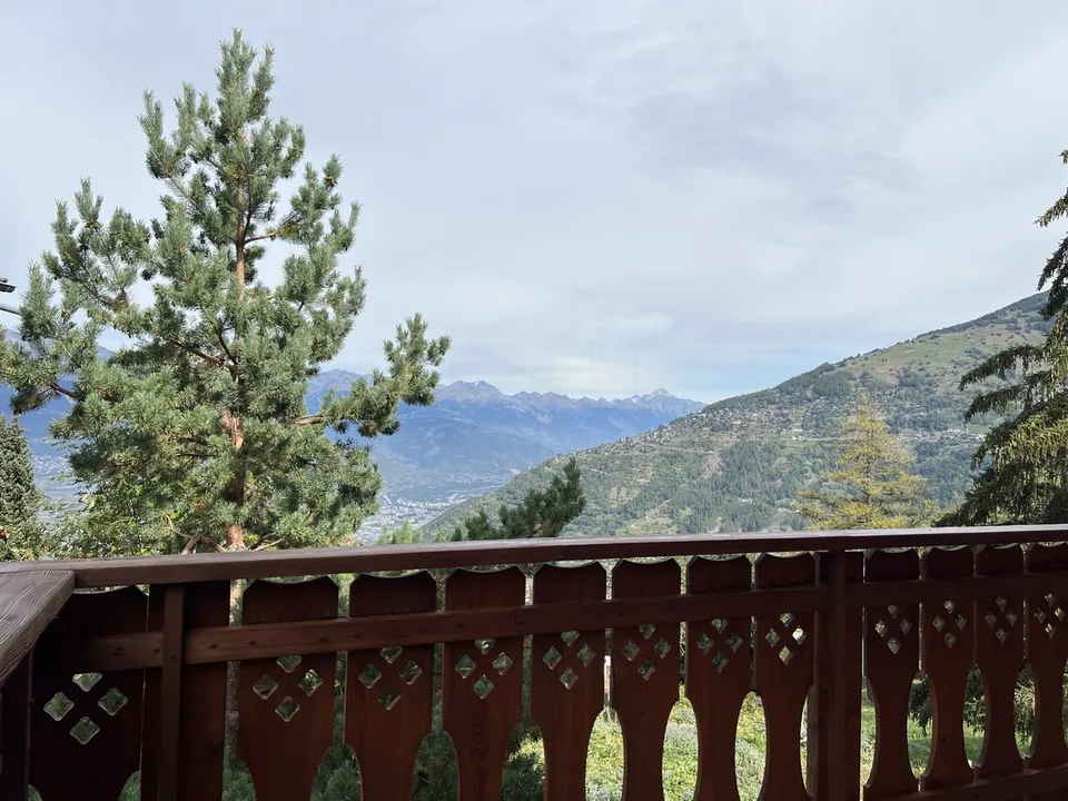 Prächtiges Chalet mit 7,5 Zimmern und atemberaubendem Blick – Foto 4 von 7