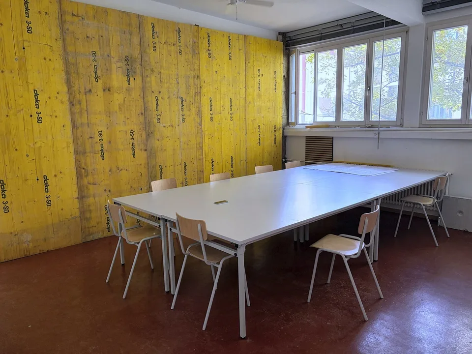 Spazi commerciali convenienti per uso temporaneo, ufficio, laboratorio & magazzino (circa 178 m²) – foto 6 di 11