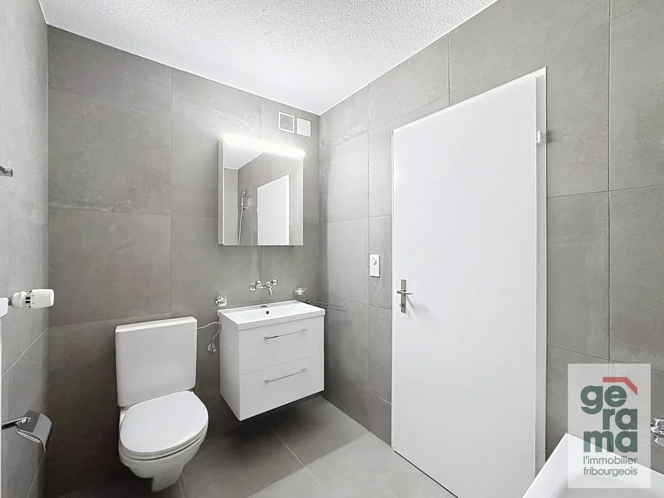 4.5 pièces rénové au 4ème à Tafers – photo 6 sur 6