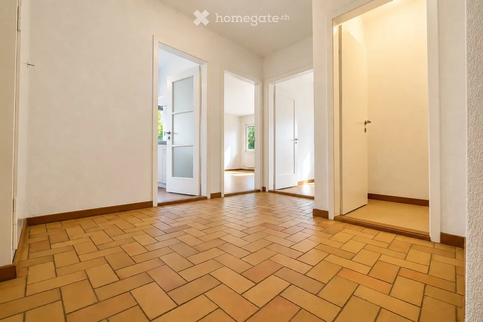 Appartement 2 Pièces dans le Quartier Charmant de Weissenbühl – photo 3 sur 9