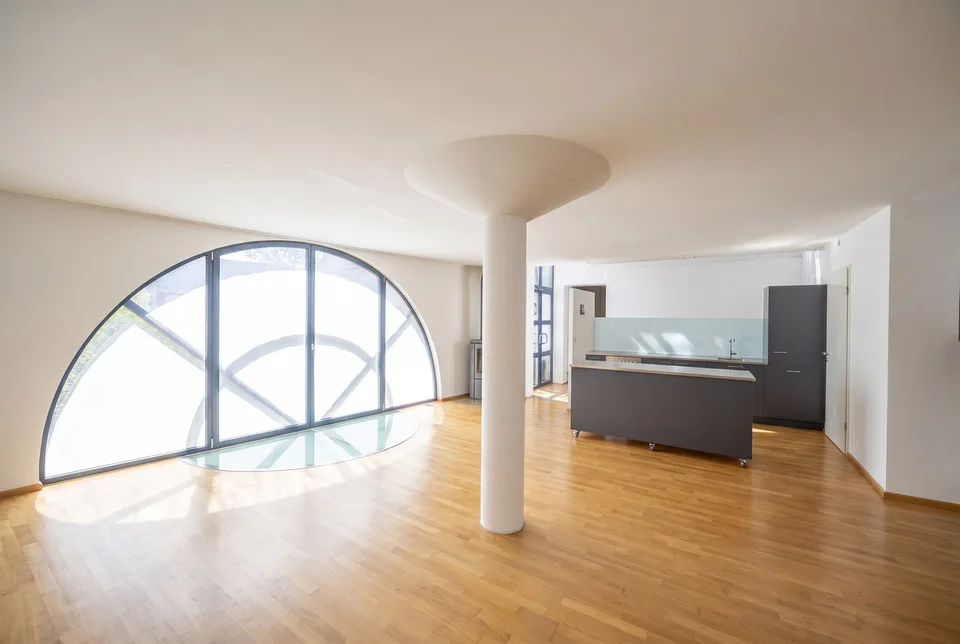 RAFFINÉ. MODERNE. VUE PANORAMIQUE. – photo 3 sur 12