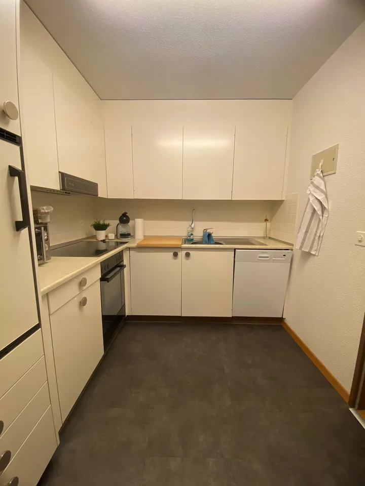 Grosszügige 2-Zimmerwohnung in ruhiger Parkanlage – Foto 6 von 14