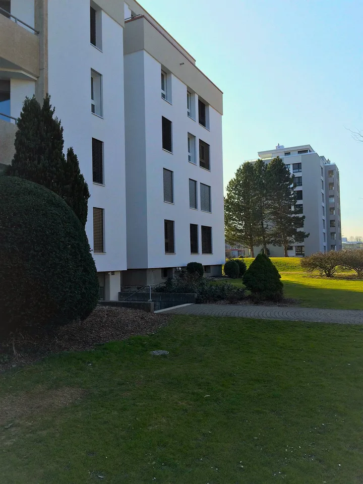 Grosszügige 2-Zimmerwohnung in ruhiger Parkanlage – Foto 13 von 14
