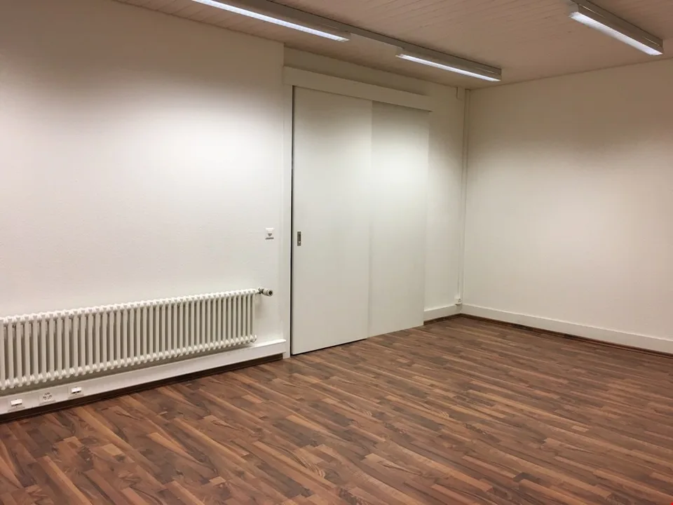 Office, commercial or studio space at Kehrsatz train station – photo 2 of 4