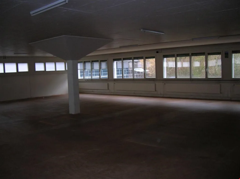 Office, commercial or studio space at Kehrsatz train station – photo 3 of 4