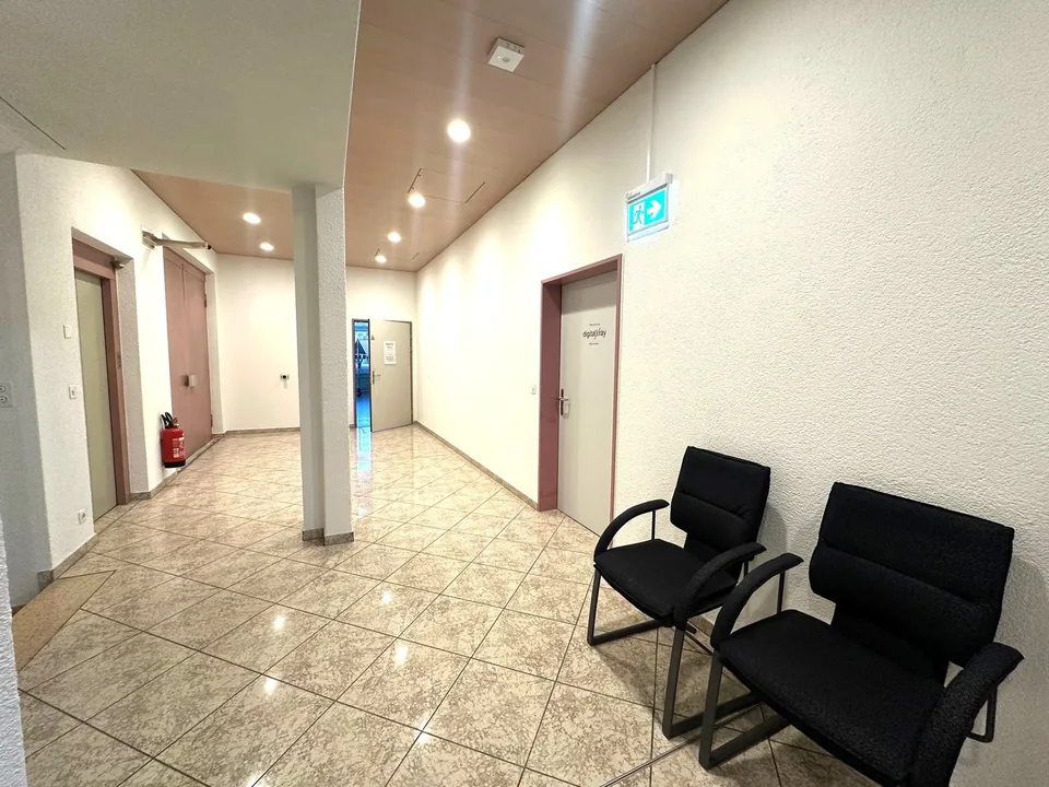 Letzte Bürofläche 164 m² mit 140m2 Lager und vielen EHP verfügbar – Foto 9 von 15