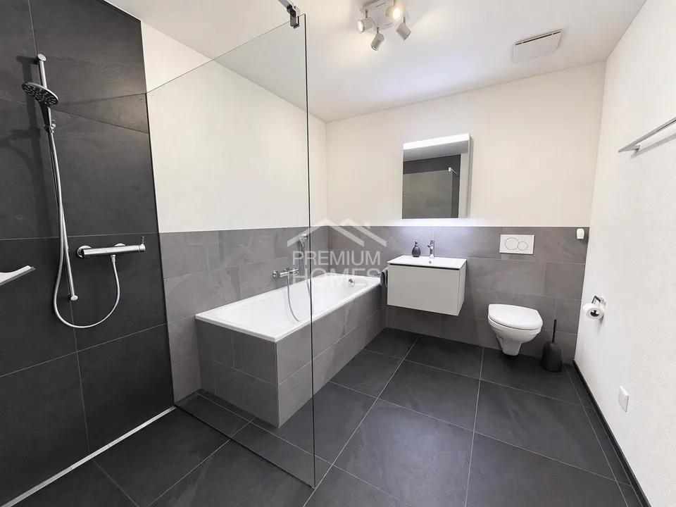 Appartement de rêve avec terrasse ensoleillée & 0,9% d'intérêt hypothécaire – photo 4 sur 7
