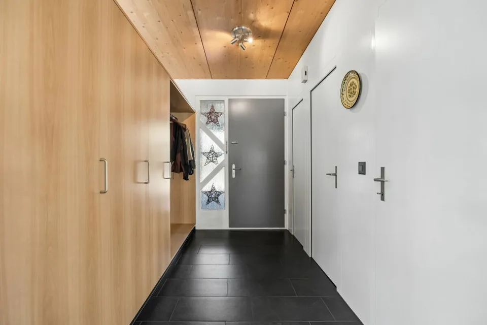 Maison individuelle de 5,5 pièces en impasse familiale – photo 3 sur 14