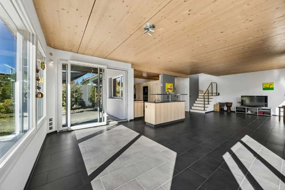 Maison individuelle de 5,5 pièces en impasse familiale – photo 5 sur 14