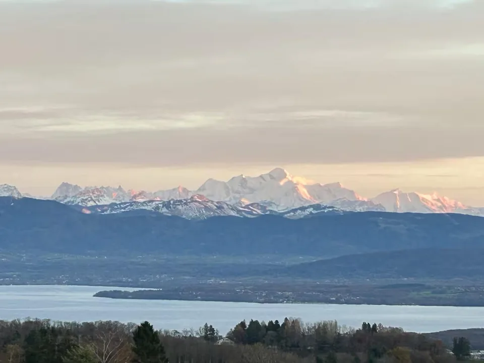 Meraviglioso appartamento di 4 locali arredato in affitto a Bassins – foto 15 di 16