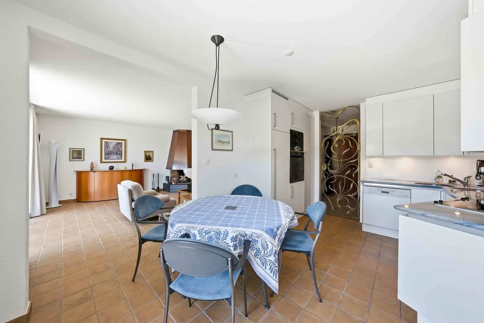 Helles Duplex-Wohnung mit 4.5 Zimmern in Saint-Sulpice – Foto 4 von 11