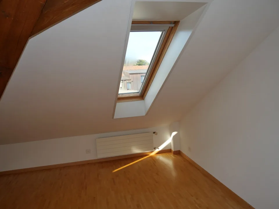 VILLARS-SUR-GLANE - RTE DE VILLARS 117 - 3.5 PIECES AU 3EME ETAGE – photo 5 sur 7