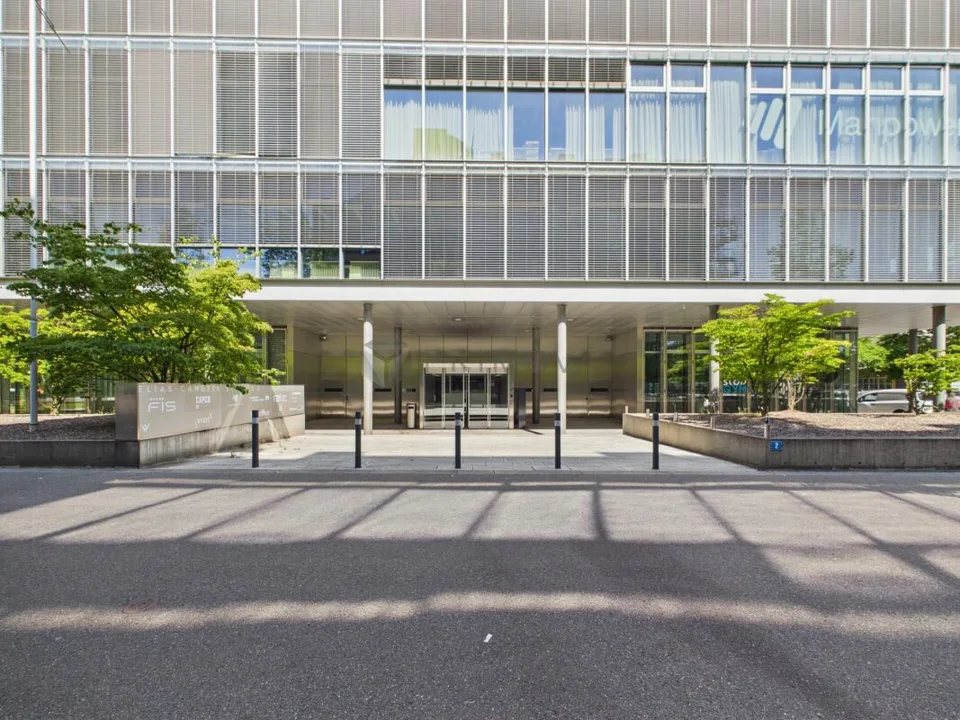 Repräsentative Bürofläche an bester Lage in Zürich-Oerlikon – Foto 18 von 19