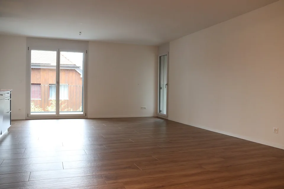 Moderne helle 1.5-Zimmer-Wohnung mit Balkon in Gals – Foto 2 von 6