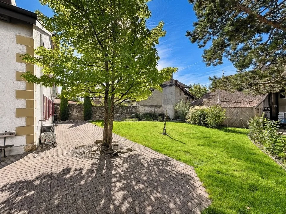 Casa di carattere nel cuore del villaggio – foto 5 di 13