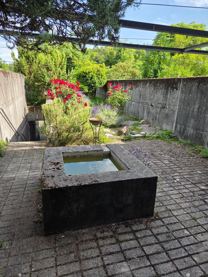 Affascinante casa a schiera 5.5 locali a Biel – Vivere con stile e comfort – foto 6 di 9