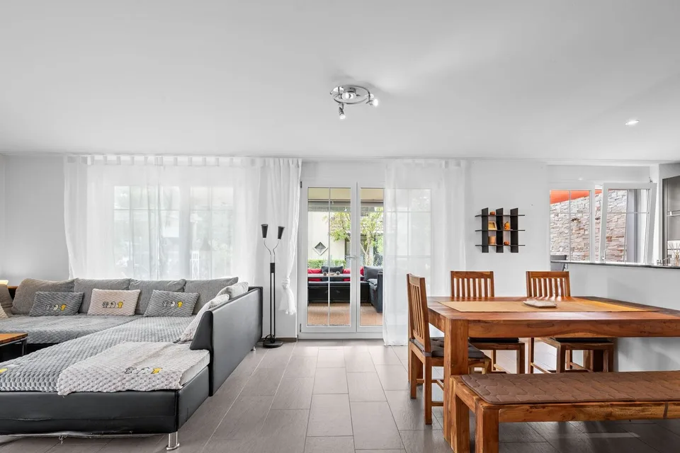 Attraktive 4.5-Zimmer-Gartenwohnung in Hagenbuch ZH – Foto 6 von 15