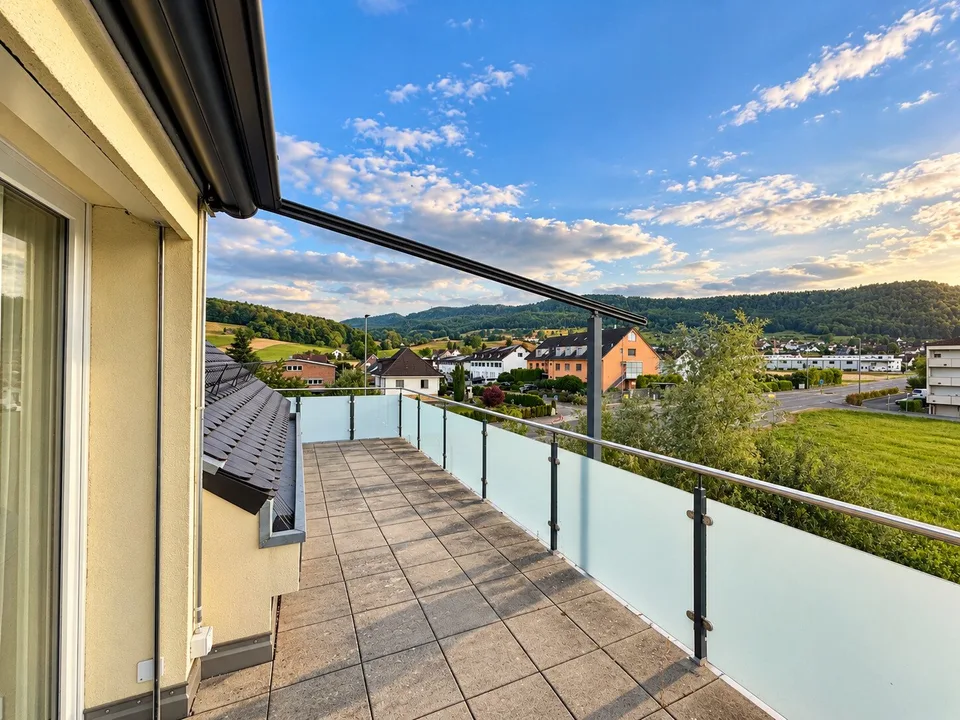 Charmante 3.5-Zimmer-Dachwohnung in Bösserach – Foto 5 von 9