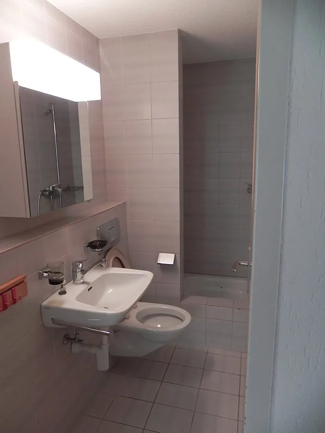 Gemütliche 4.5-Zimmer-Wohnung mit Bergblick in Uetendorf – Foto 6 von 13