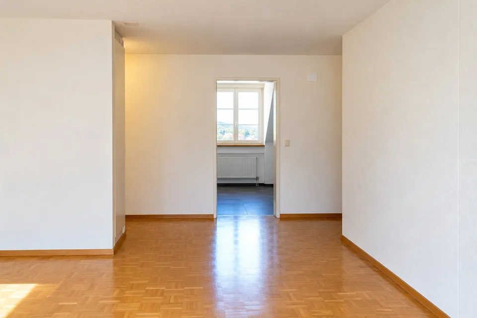 Helle 4.5-Zimmer-Wohnung mit Balkon in Balsthal – Foto 3 von 11