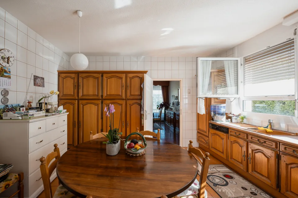 Exklusivität IMMO2Z: Einzelvilla mit 6.5 Zimmern und einem Apartment zur Vermietung – Foto 4 von 13
