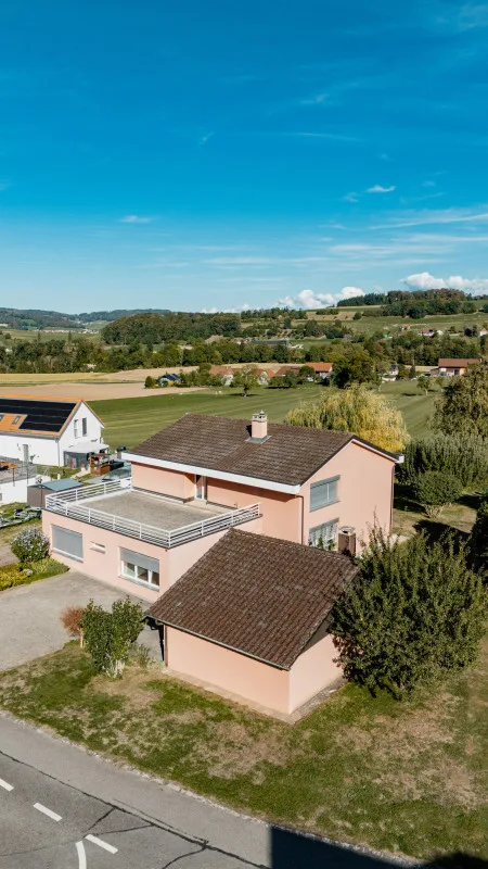 Exklusivität IMMO2Z: Einzelvilla mit 6.5 Zimmern und einem Apartment zur Vermietung – Foto 13 von 13