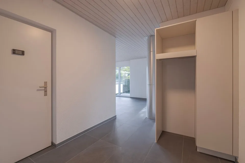 Moderne, neu renovierte Wohnung im Hochparterre – Foto 6 von 10