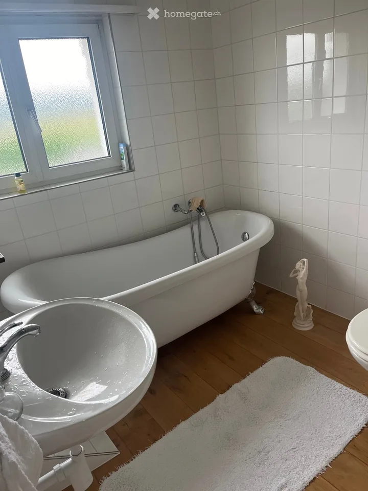 5 Zimmer Wohnung in EFH – Foto 5 von 5