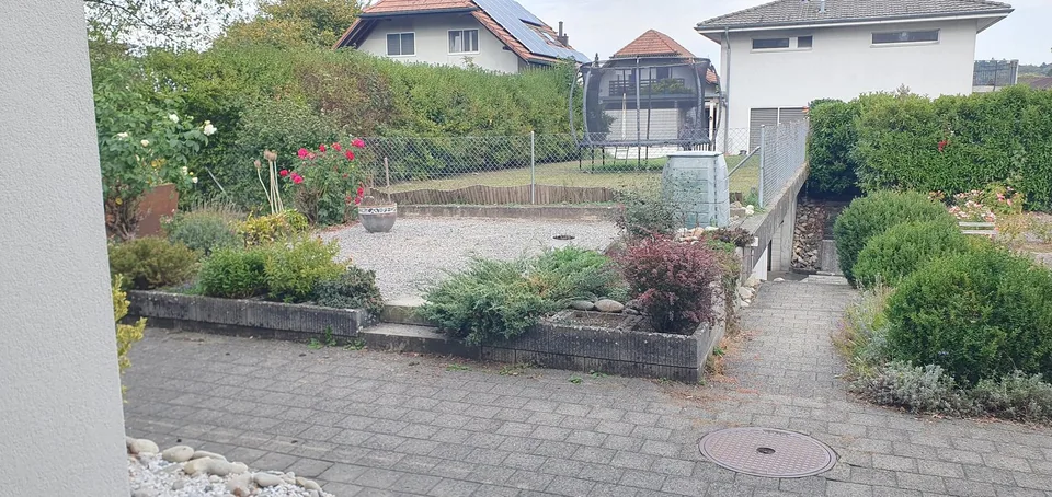 Casa a schiera affascinante in una posizione tranquilla a Deitingen – foto 3 di 13