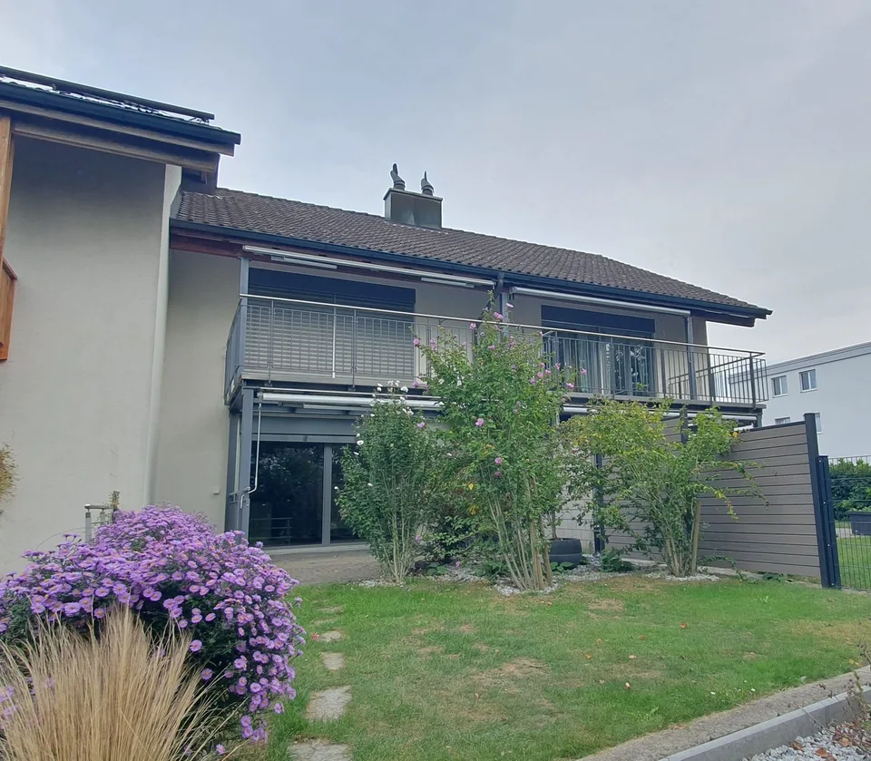 Casa a schiera affascinante in una posizione tranquilla a Deitingen – foto 2 di 13