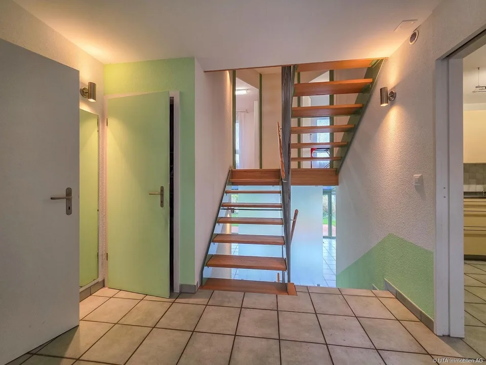 Single-family house - privileged hillside location with separate apartment – photo 3 of 13