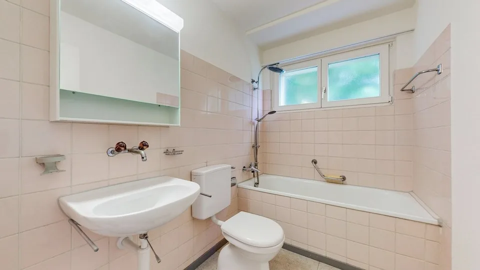 Bright apartment in a green residential area – photo 4 of 8