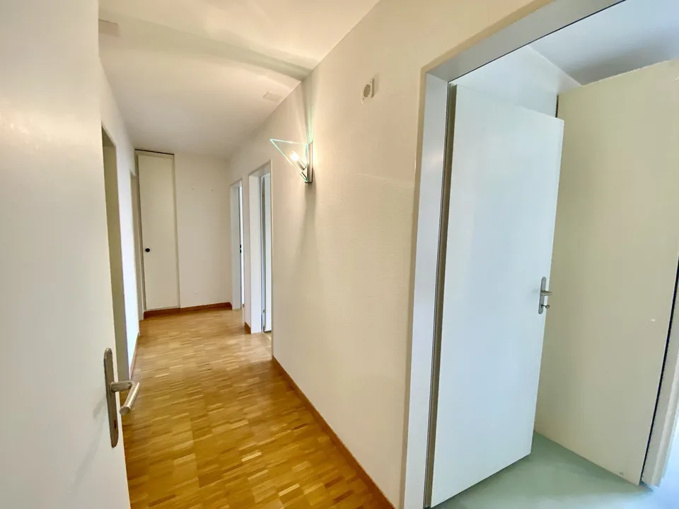 Appartamento 3,5 locali a Rüschlikon! - Limitato fino al 31.01.2028 – foto 4 di 5