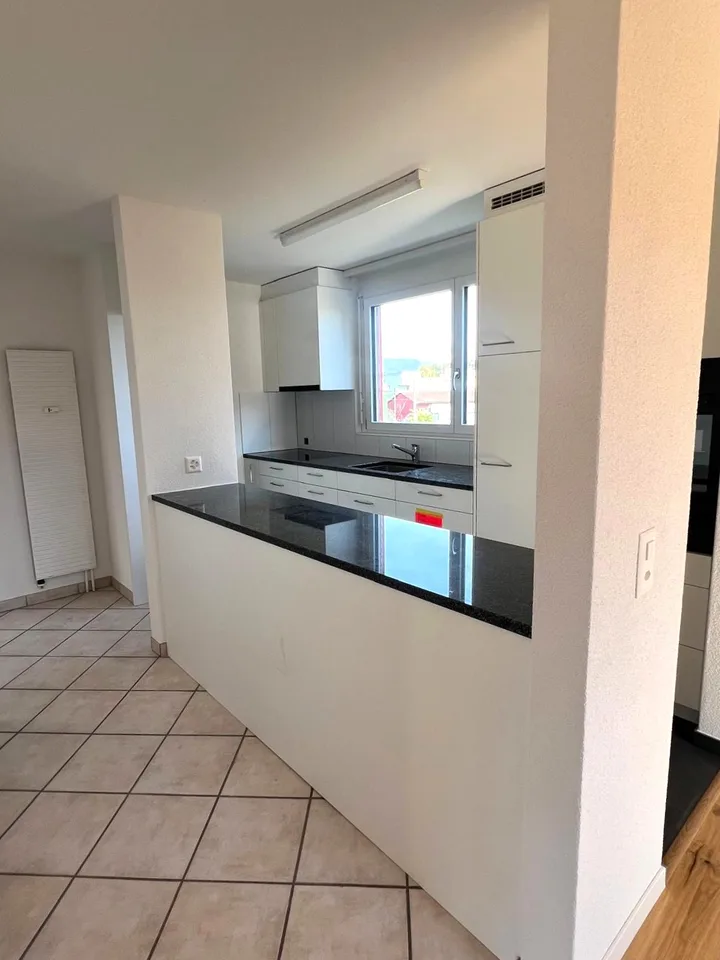 Appartement en attique 3,5 pièces avec grande terrasse pour se détendre – photo 3 sur 14