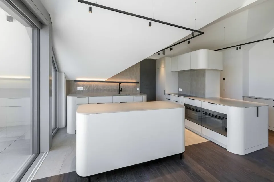 Surconstruction de la gare: appartements de penthouse exclusifs avec vue panoramique imprenable sur le lac Ägeri – photo 8 sur 11