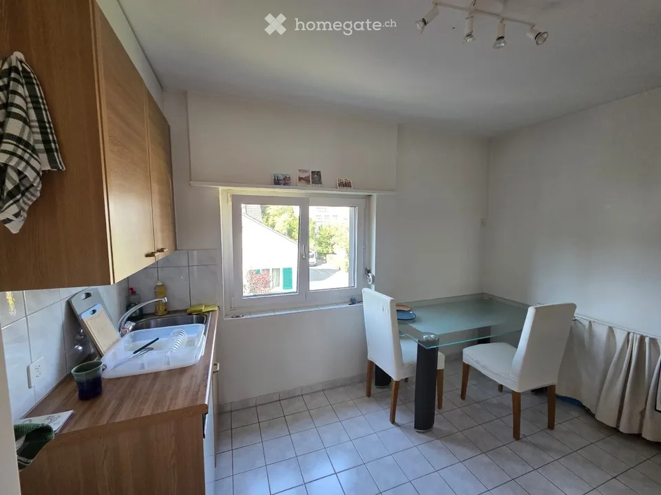 Charmante 2.5-Zimmer-Wohnung in Zürich Oerlikon – Foto 3 von 5