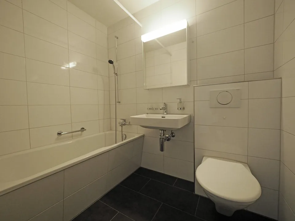 Appartamento 3.5 locali in una posizione tranquilla a Münsingen – foto 5 di 8