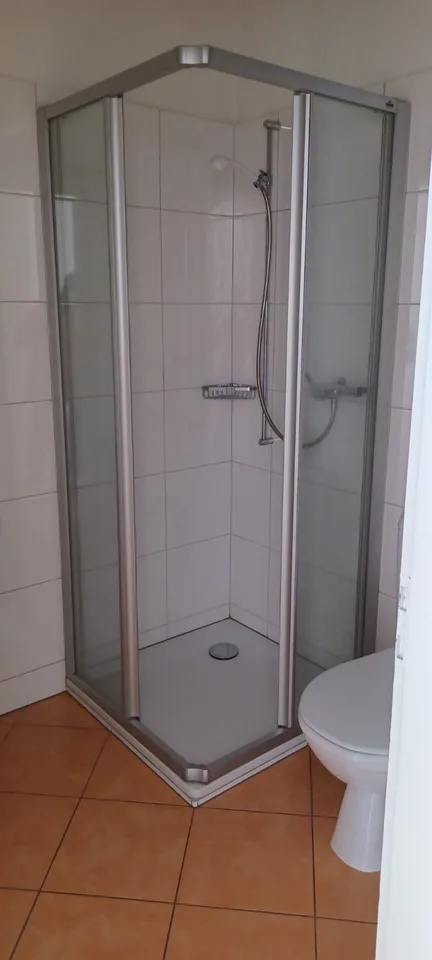 Appartamento accogliente di 1,5 locali con balcone a Losone – foto 4 di 13