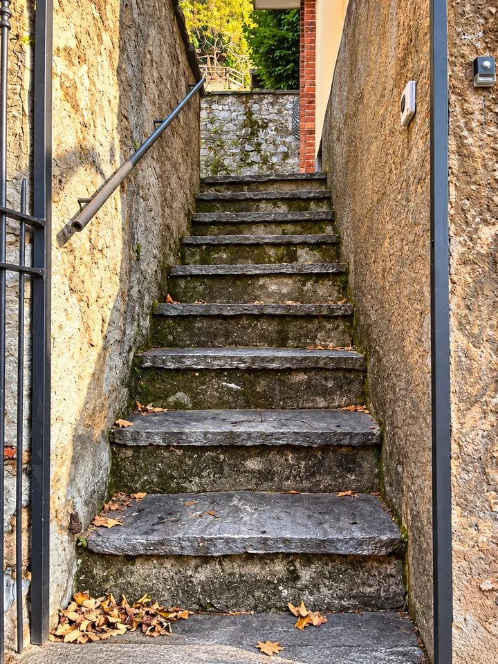 MENDRISIO-CAPOLAGO: CHARMING 2.5-ROOM COTTAGE – photo 10 of 10