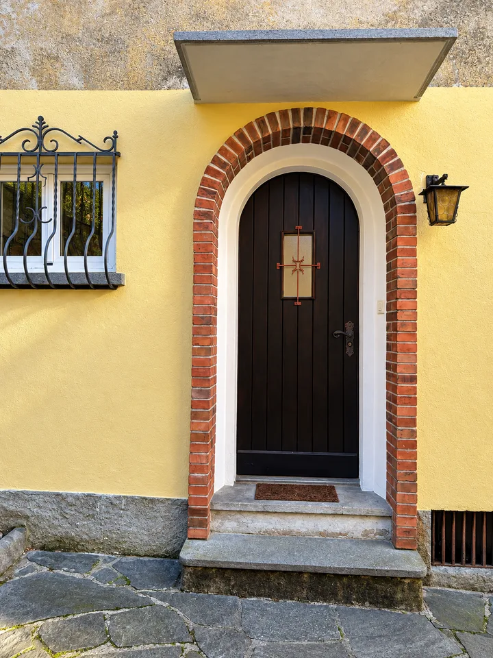 MENDRISIO-CAPOLAGO: CHARMING 2.5-ROOM COTTAGE – photo 4 of 10