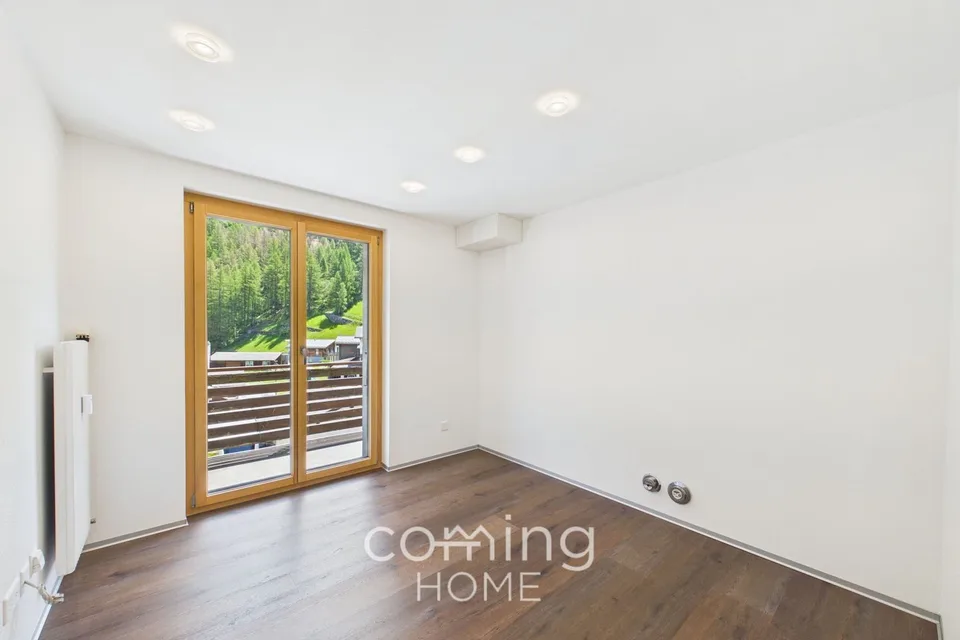 Appartamento 5.5 locali con tre balconi in vendita a Saas-Grund – foto 9 di 13