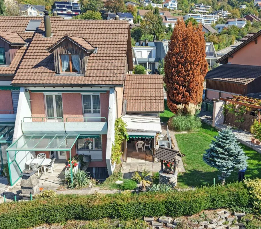 Maison mitoyenne solide avec de nombreuses possibilités – photo 13 sur 13