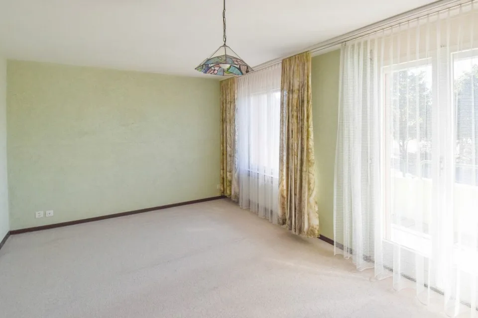 Maison mitoyenne solide avec de nombreuses possibilités – photo 8 sur 13