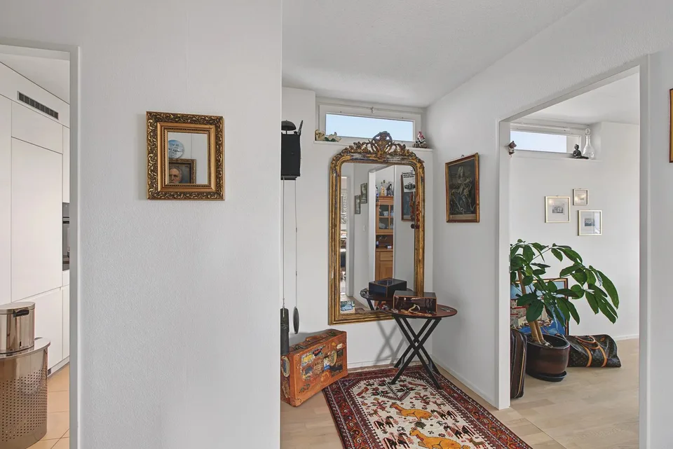 Appartement de rêve de 3½ pièces avec vue sur le lac et la montagne – proche de la ville, rénové ! – photo 13 sur 15