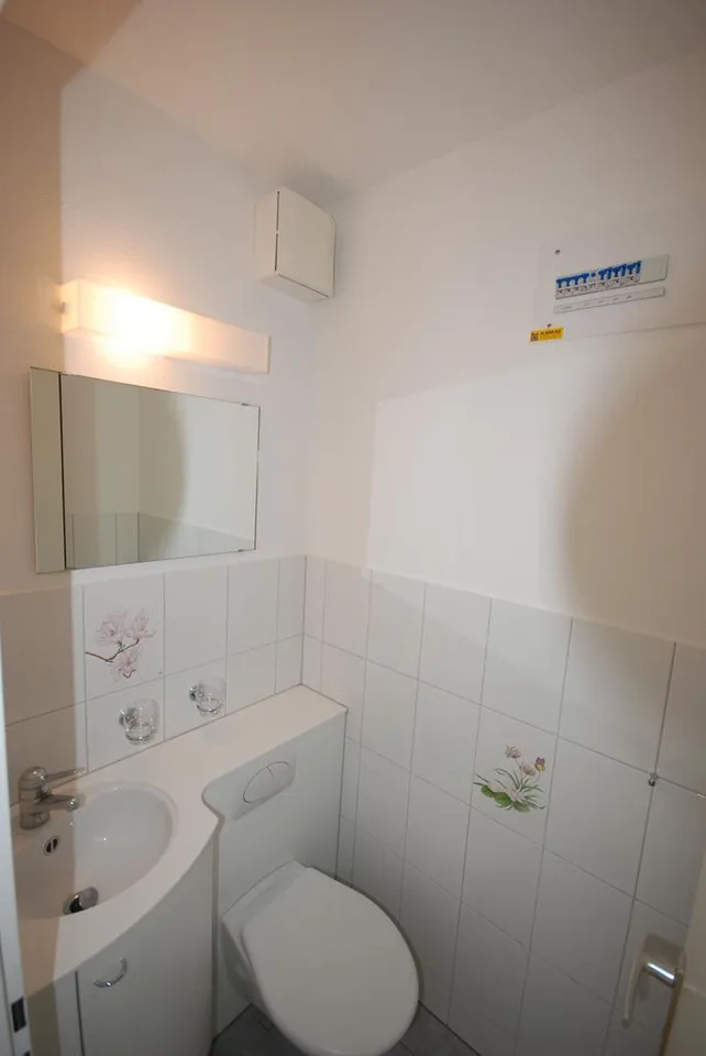 Appartement de 5 pièces lumineux au 2e étage dans le centre de Volketswil – photo 3 sur 7