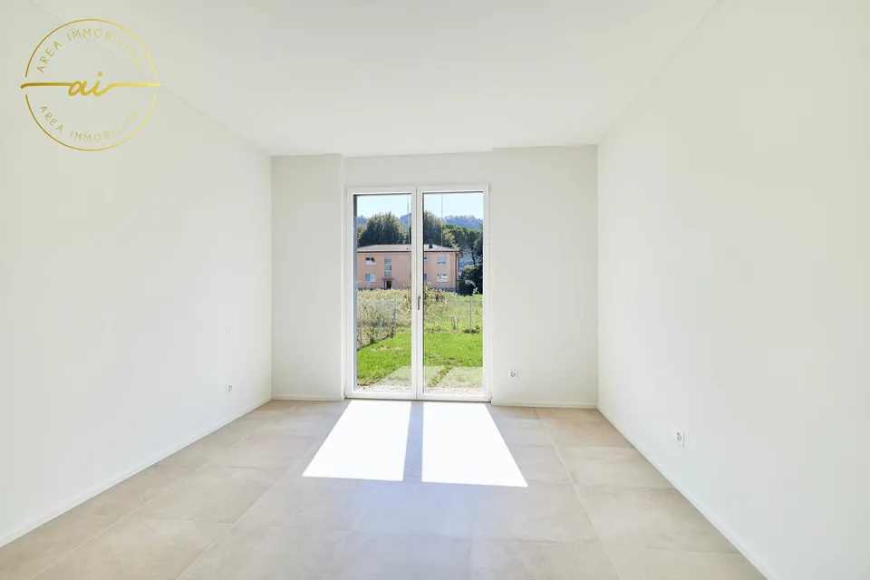 ÉLÉGANT APPARTEMENT DE 2.5 PIÈCES DE CONSTRUCTION NOUVELLE AVEC JARDIN – photo 6 sur 16